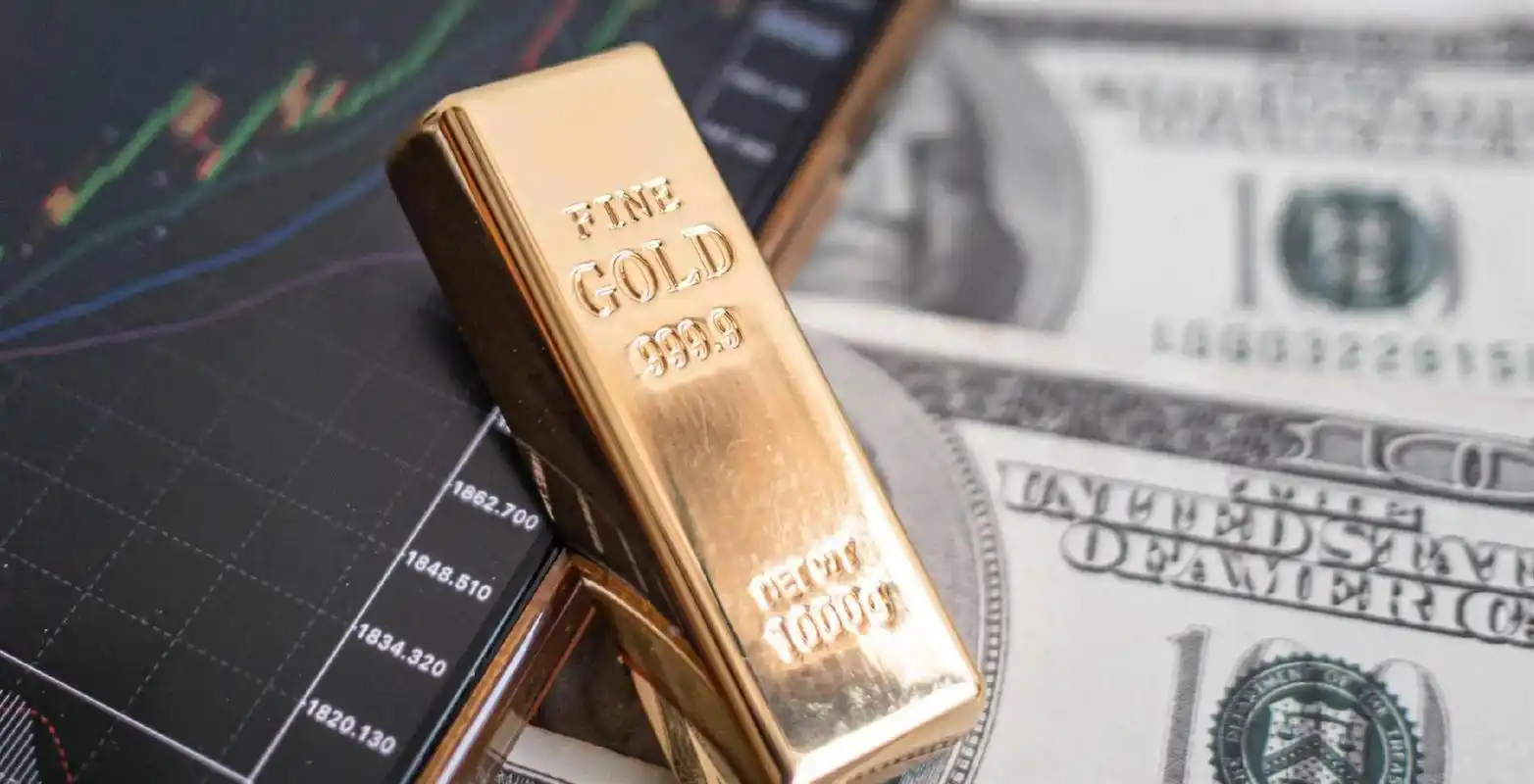 金价单周暴涨超7%突破4400美元！黄金典当迎来最佳窗口期